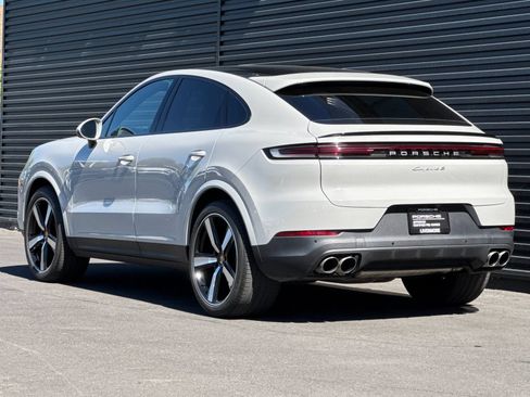 Certified 2024 Porsche Cayenne S AWD/4WD image 4