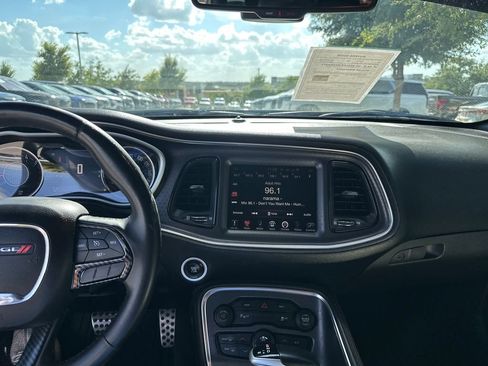 Used 2015 Dodge Challenger R/T Plus RWD image 28