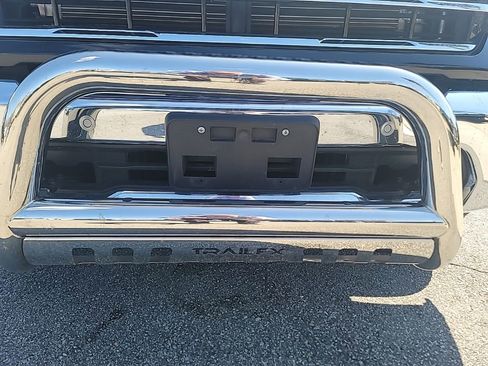 Used 2024 Chevrolet Silverado 2500 LTZ w/ LTZ Convenience Package image 3