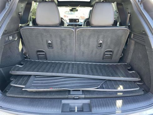 Used 2023 Acura MDX A-Spec image 11
