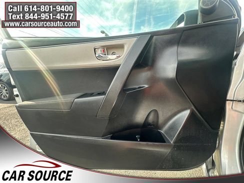Used 2016 Toyota Corolla LE FWD image 19