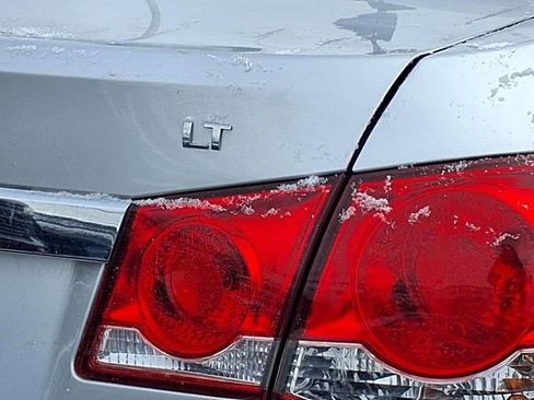 Used 2015 Chevrolet Cruze LT image 22