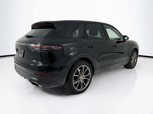 Certified 2023 Porsche Cayenne AWD/4WD image 7