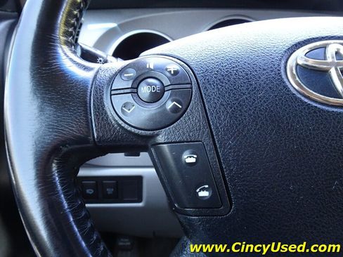 Used 2011 Toyota Sequoia Limited AWD/4WD image 25
