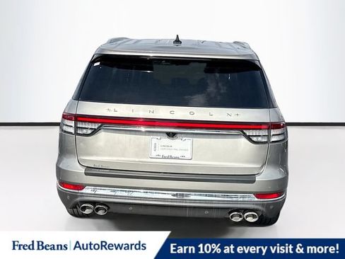 Used 2023 Lincoln Aviator Reserve w/ Equipment Group 201A AWD/4WD image 7