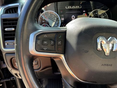 Used 2023 RAM 1500 Laramie AWD/4WD image 12