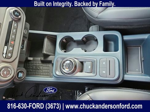 New 2025 Ford Maverick Lariat w/ Black Appearance Package image 16