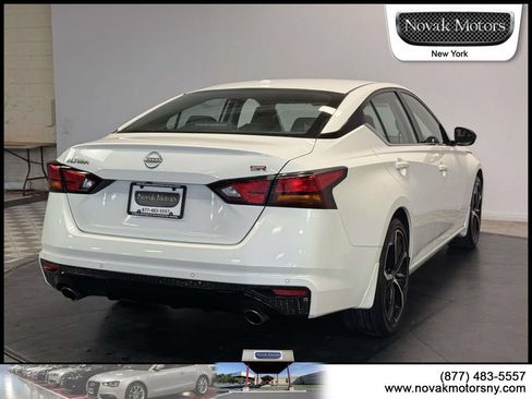 Used 2024 Nissan Altima 2.5 SR w/ SR Premium Package FWD image 13