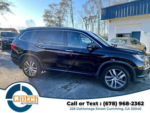 Used 2017 Honda Pilot Touring image 4