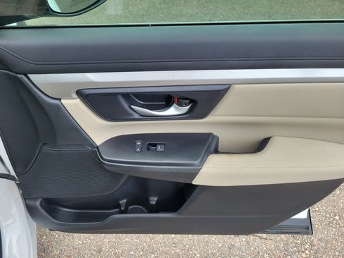 Used 2019 Honda CR-V LX image 19