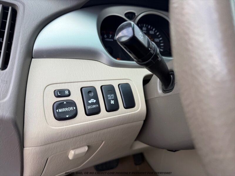 Used 2007 Toyota Highlander 4WD V6 w/ 3rd Row image 23