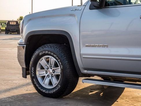 Used 2016 GMC Sierra 1500 SLE w/ SLE Value Package image 8