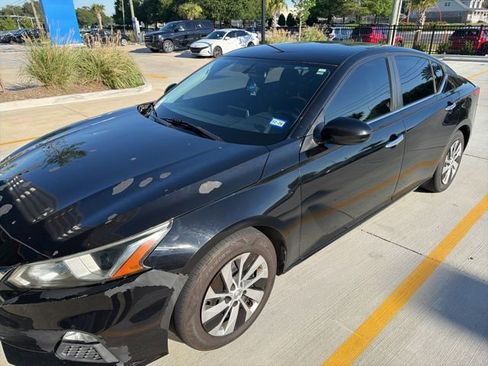 Used 2020 Nissan Altima 2.5 S FWD image 1