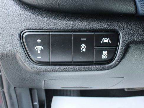 Used 2022 Kia Seltos S FWD image 16