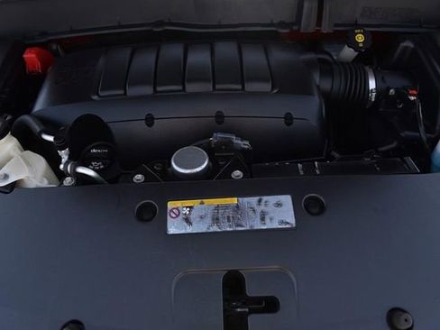 Used 2015 Chevrolet Traverse LT w/ Traveler's Package FWD image 27