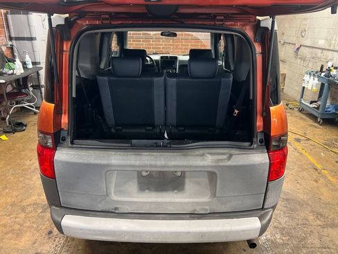 Used 2005 Honda Element LX image 15