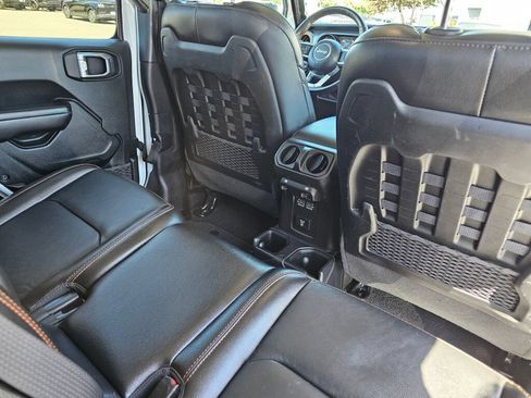 Used 2021 Jeep Gladiator Mojave AWD/4WD image 15