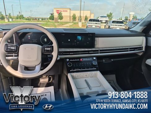 Used 2024 Hyundai Santa Fe Calligraphy FWD image 12