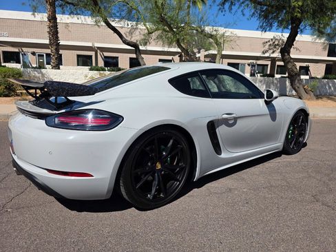 Used 2018 Porsche 718 Cayman Coupe image 26