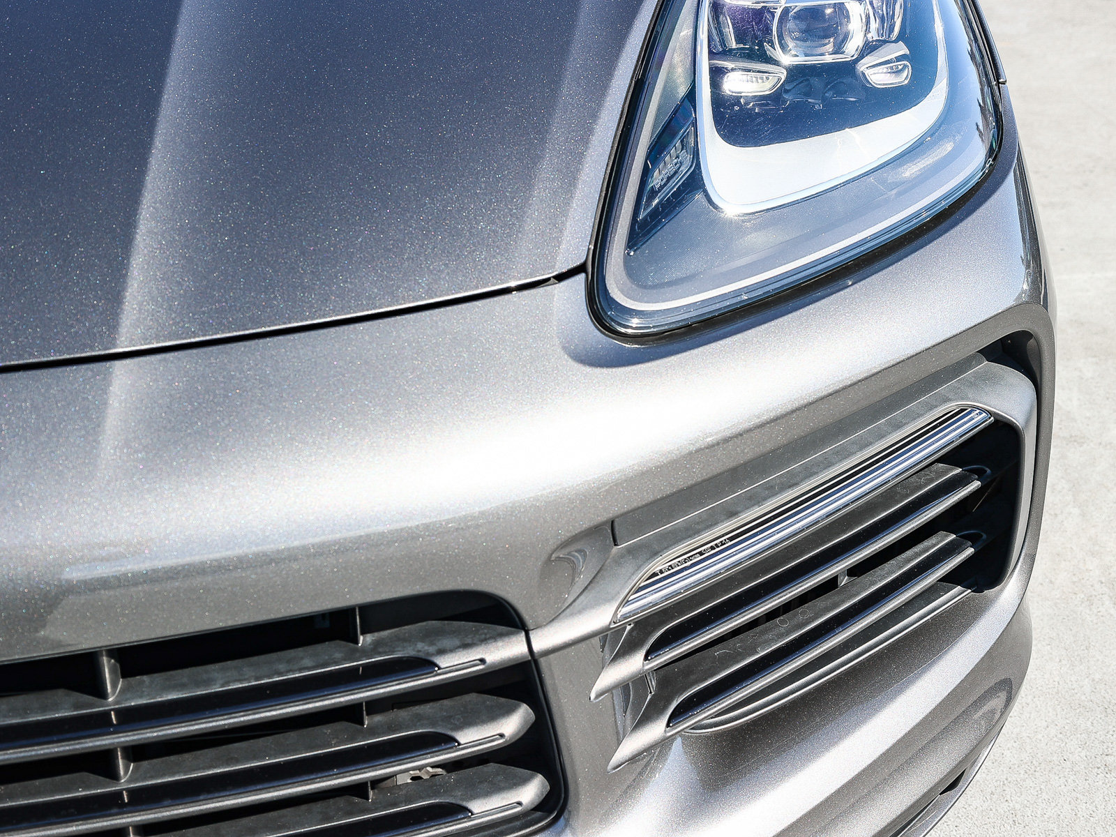 Used 2021 Porsche Cayenne Coupe AWD/4WD image 10