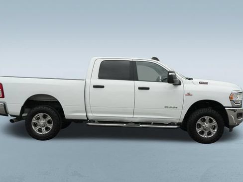 Used 2024 RAM 2500 Big Horn AWD/4WD image 10
