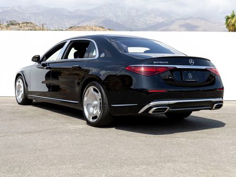 Used 2024 Mercedes-Benz Maybach S 680 4MATIC image 4