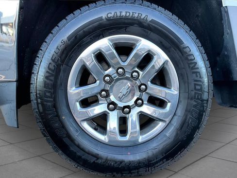 Used 2019 Chevrolet Silverado 2500 LTZ w/ Duramax Plus Package image 10