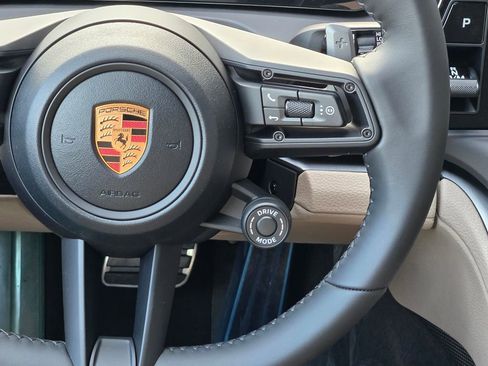 New 2026 Porsche Panamera 4 image 17