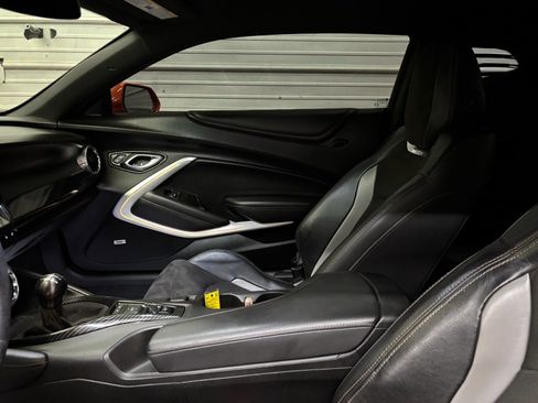 Used 2019 Chevrolet Camaro SS image 22