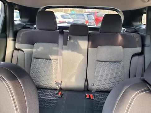 New 2026 Nissan Kicks SV image 13