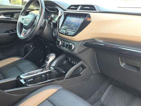 Used 2021 Chevrolet TrailBlazer ACTIV w/ Sun and Liftgate Package FWD image 22