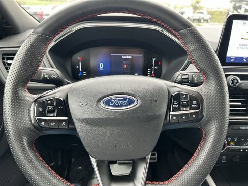 Used 2023 Ford Escape ST-Line AWD/4WD image 25