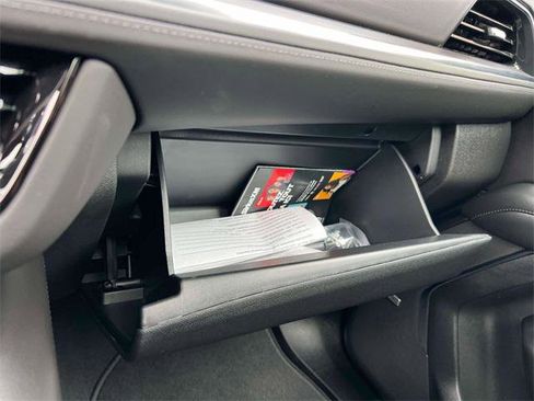 Used 2025 Chevrolet Suburban LT w/ Comfort Package image 22