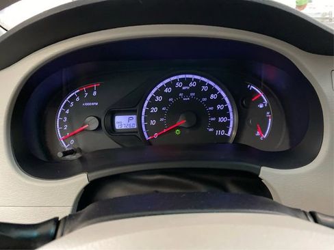 Used 2011 Toyota Sienna LE image 20