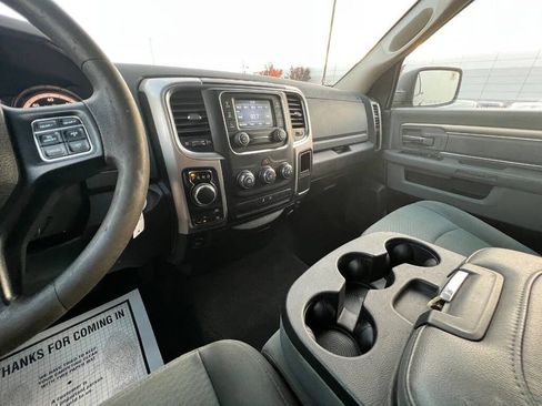 Used 2018 RAM 1500 Classic SLT image 15