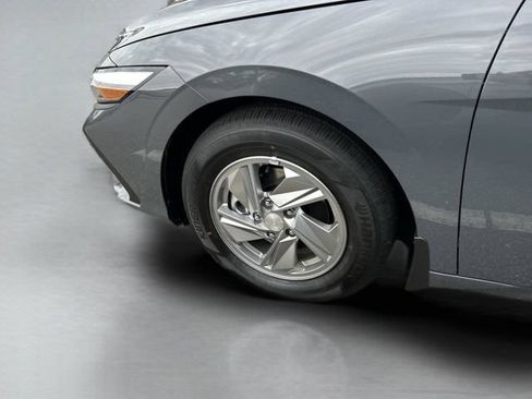 New 2026 Hyundai Elantra SEL Sport Premium FWD image 37