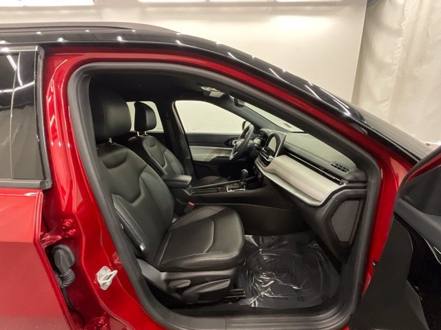 Used 2025 Jeep Compass Limited AWD/4WD image 23