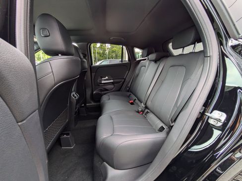New 2025 Mercedes-Benz GLA 250 4MATIC image 19