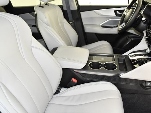 Certified 2025 Acura MDX SH-AWD w/ Technology Package image 42