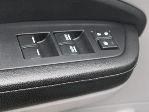 Used 2017 Honda Ridgeline RTL image 15