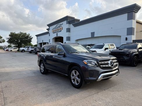 Used 2017 Mercedes-Benz GLS 450 4MATIC image 43