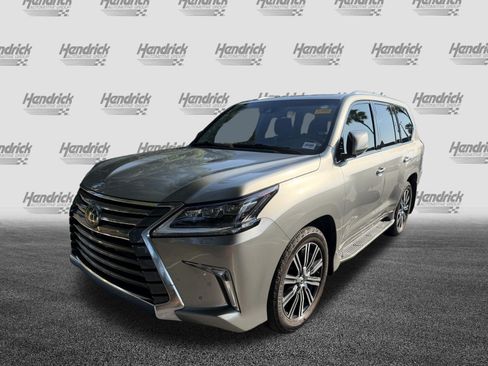 Used 2020 Lexus LX 570 4WD w/ Luxury Package image 5