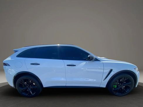 Used 2020 Jaguar F-PACE SVR image 9