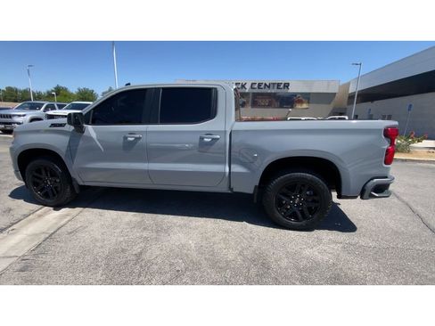 Used 2024 Chevrolet Silverado 1500 RST w/ Z71 Off-Road Package AWD/4WD image 5