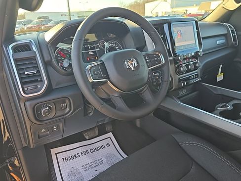 New 2026 RAM 1500 Big Horn AWD/4WD image 17