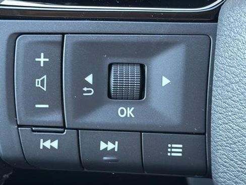 New 2026 Nissan Pathfinder SL AWD/4WD image 31