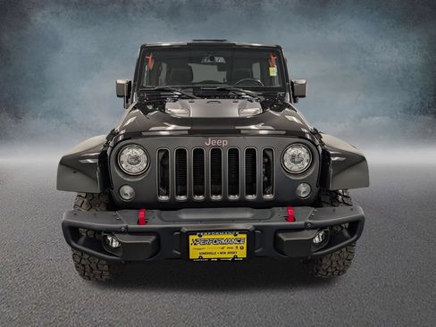 Used 2017 Jeep Wrangler Unlimited Rubicon AWD/4WD image 2