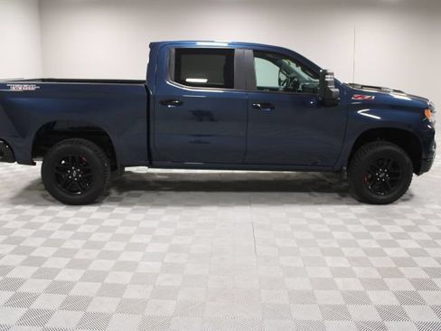 Used 2023 Chevrolet Silverado 1500 LT Trail Boss w/ Convenience Package II AWD/4WD image 12