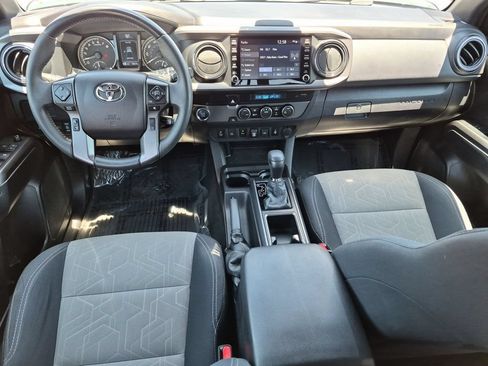 Used 2021 Toyota Tacoma TRD Sport w/ Technology Package RWD image 14