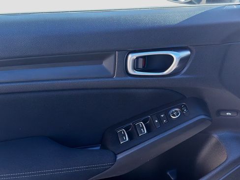 Used 2022 Honda Civic Sport image 16